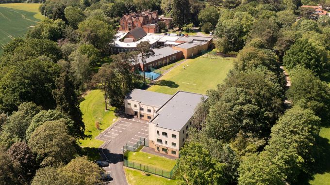 Acoustic flat roof design considerations