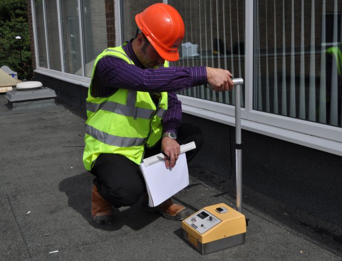 Decarbonising  Badly Insulated Buildings