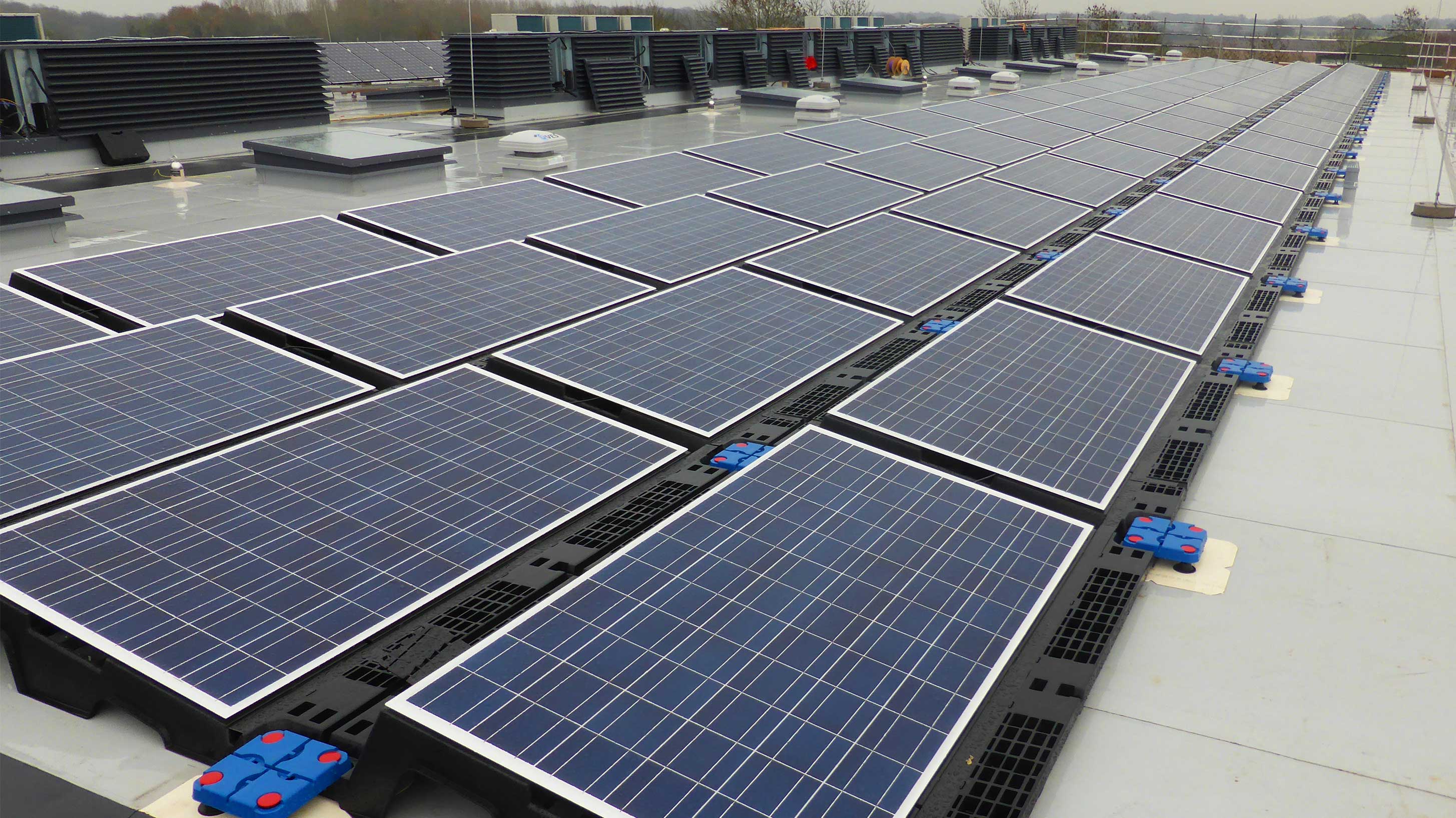 Hethel Engineering Centre with Bauder Thermoplan FPO single ply system and Bauder solar pv system