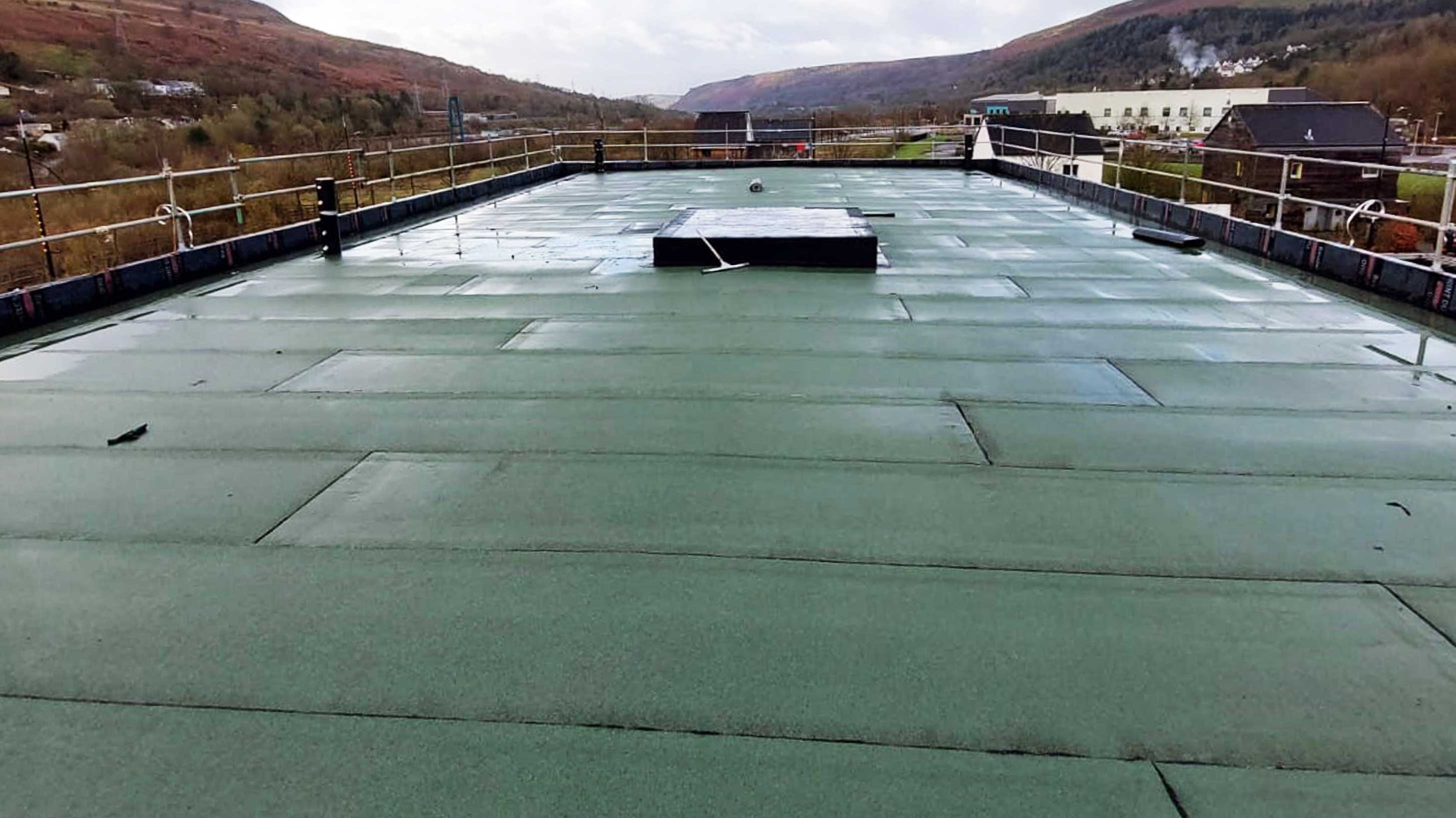 Regain2 site with green roof and solar PV
