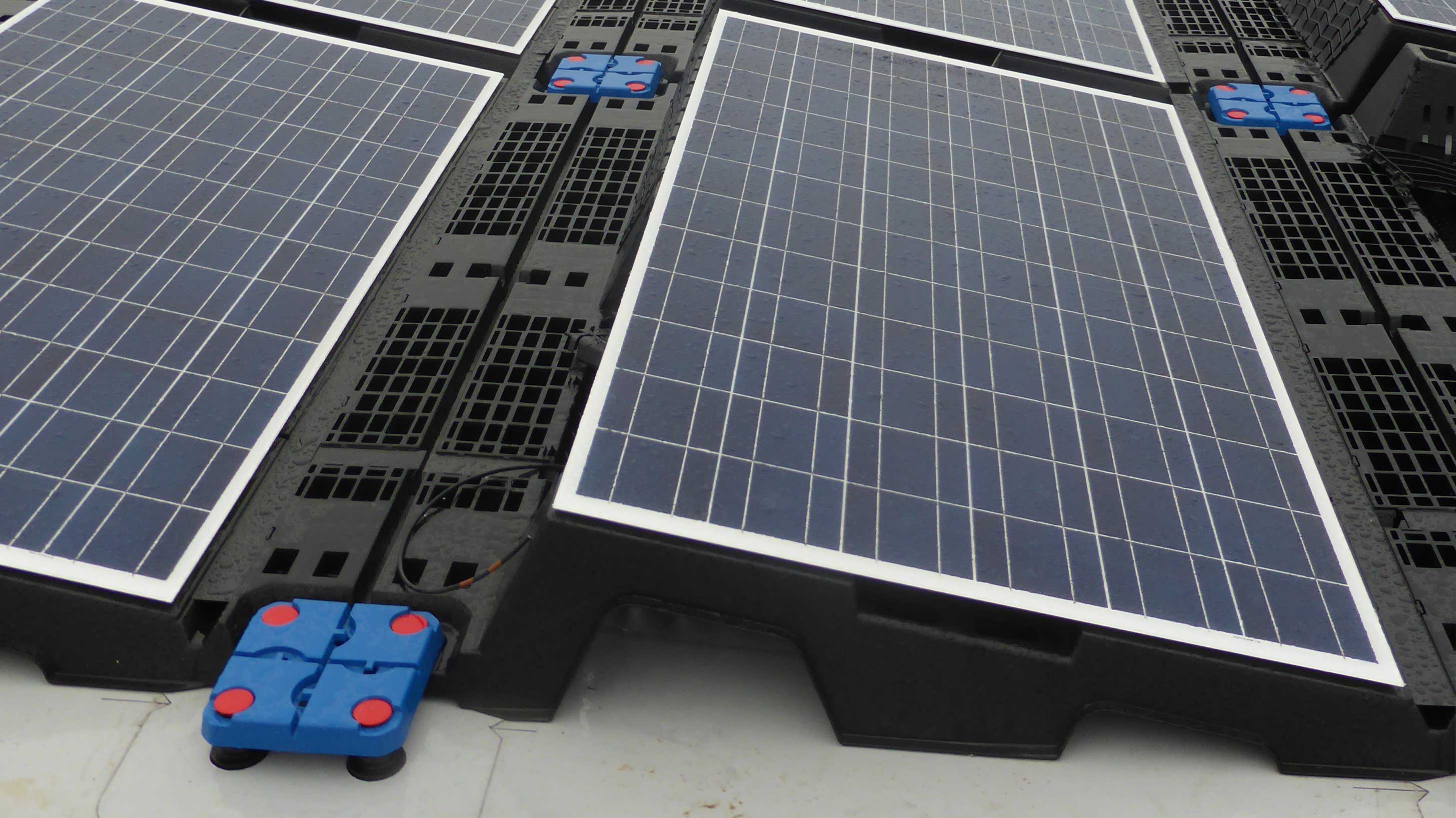 Hethel Engineering Centre with Bauder Thermoplan FPO single ply system and Bauder solar pv system