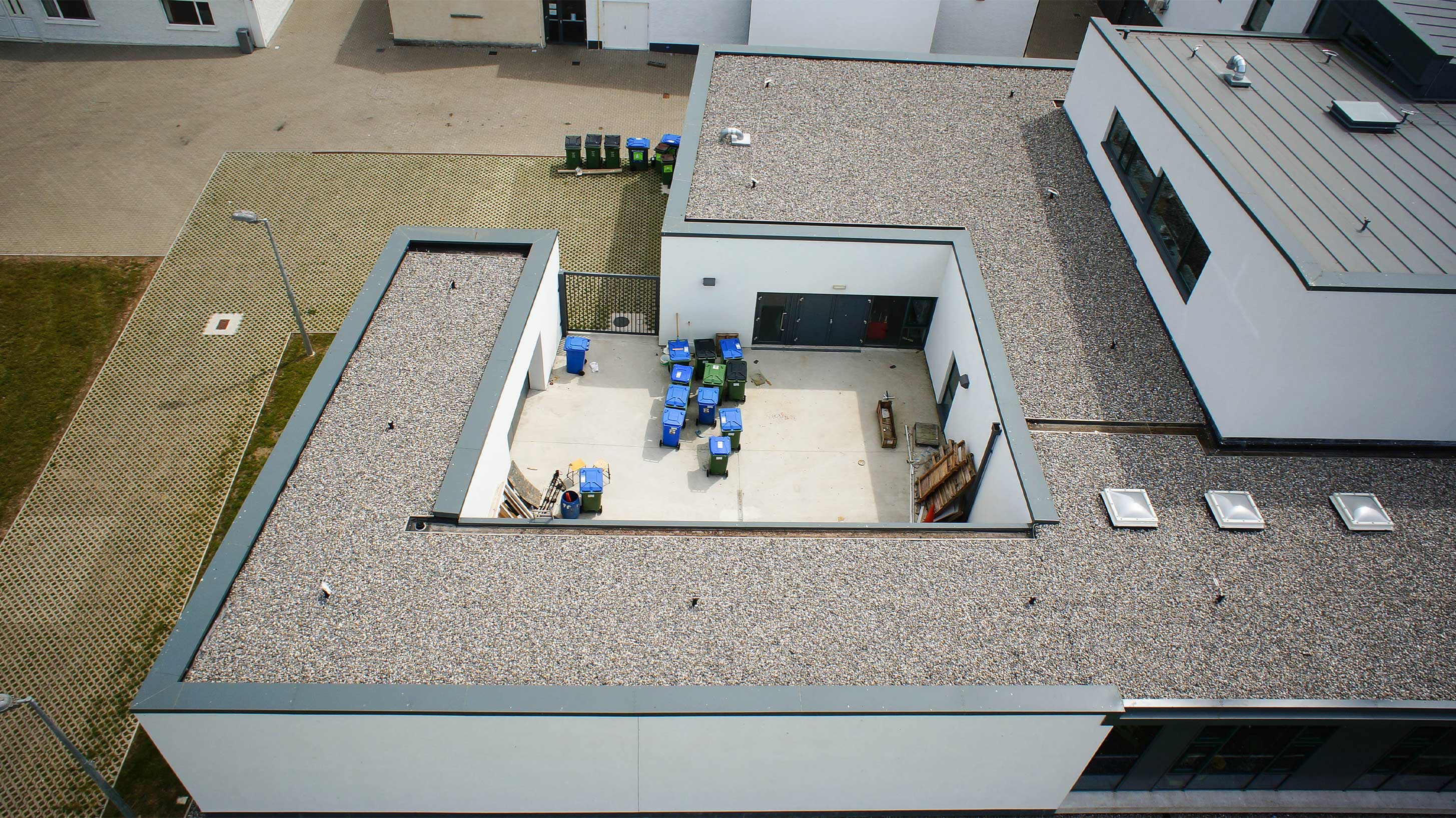 Borrisokane Community College with Bauder Thermofol PVC system