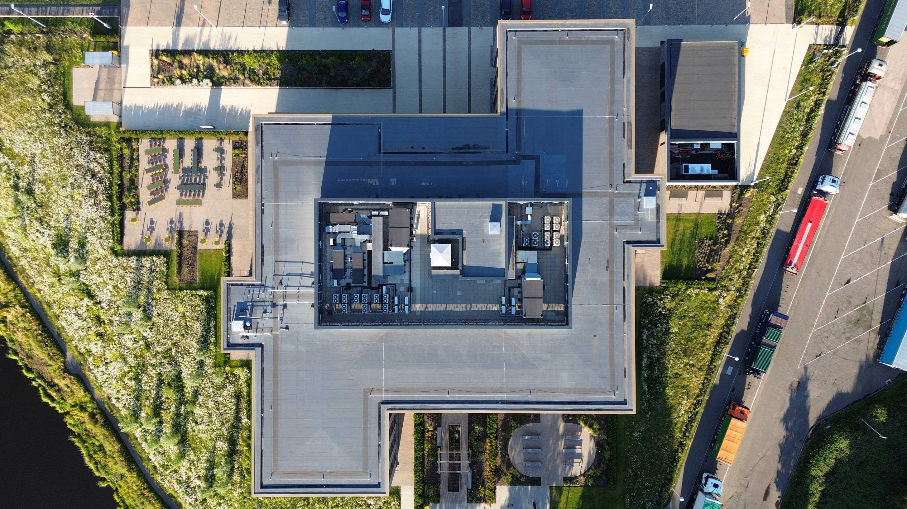 aerial view of M&G Building with Bauder Thermofol PVC single ply waterproofing system installed