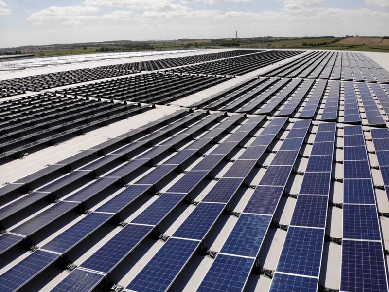 BauderSOLAR installation on Bauder thermoplan waterproofing