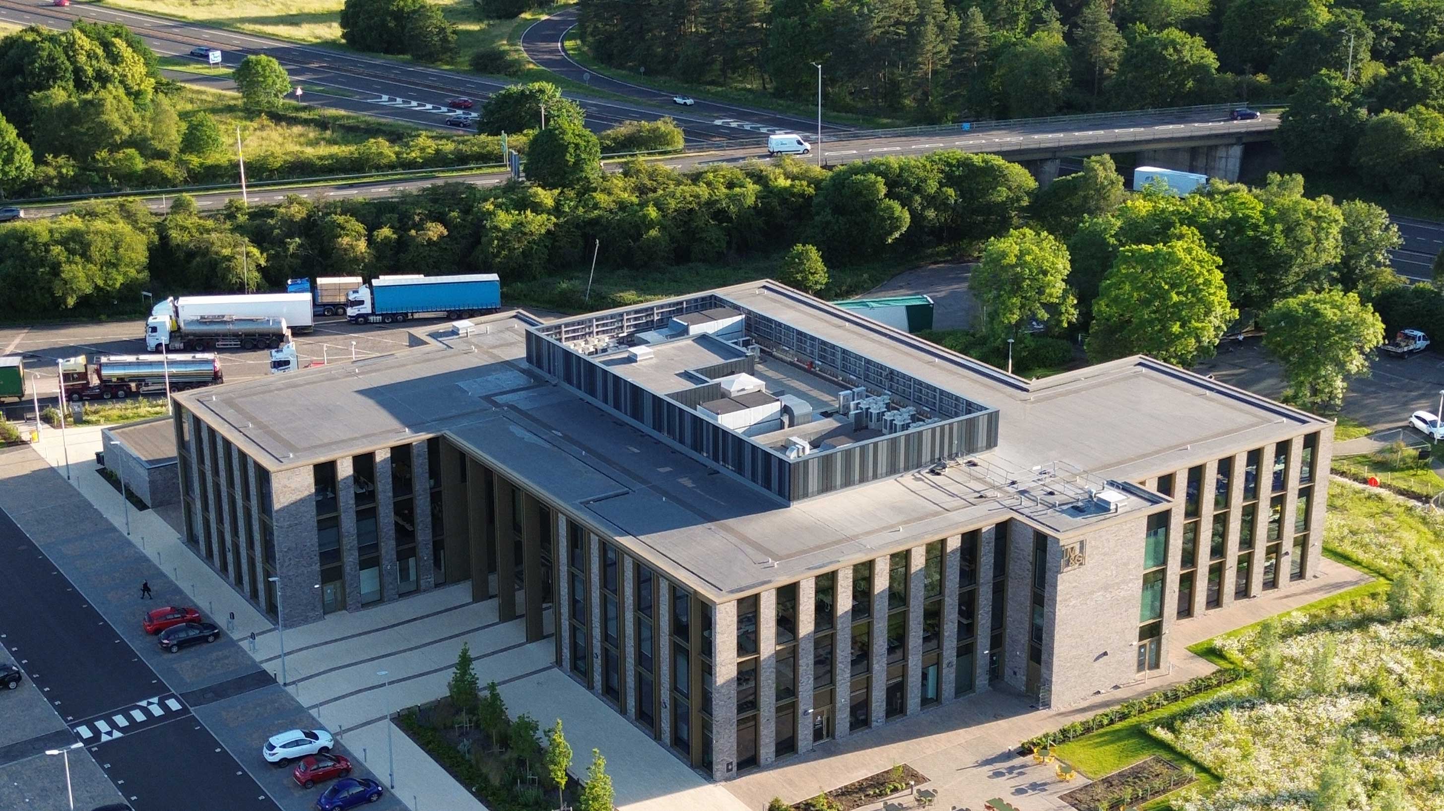 aerial view of M&G Building with Bauder Thermofol PVC single ply waterproofing system installed