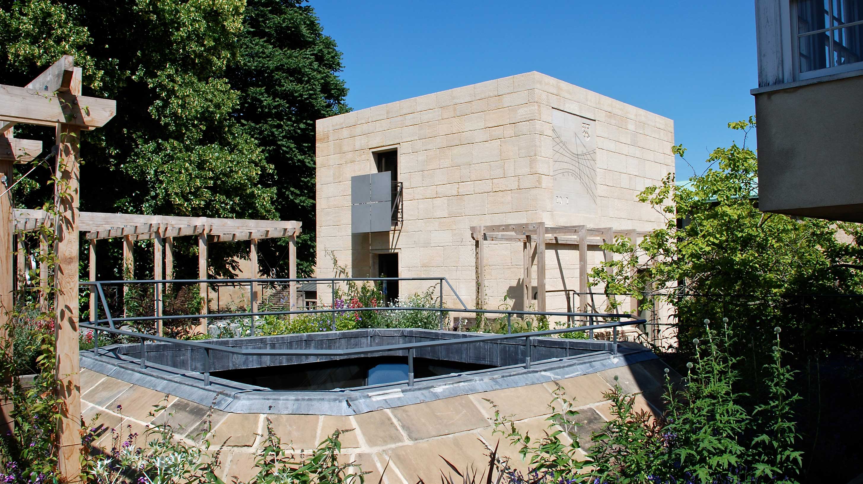 Wadham College rooftop terrace with BauderGREEN components