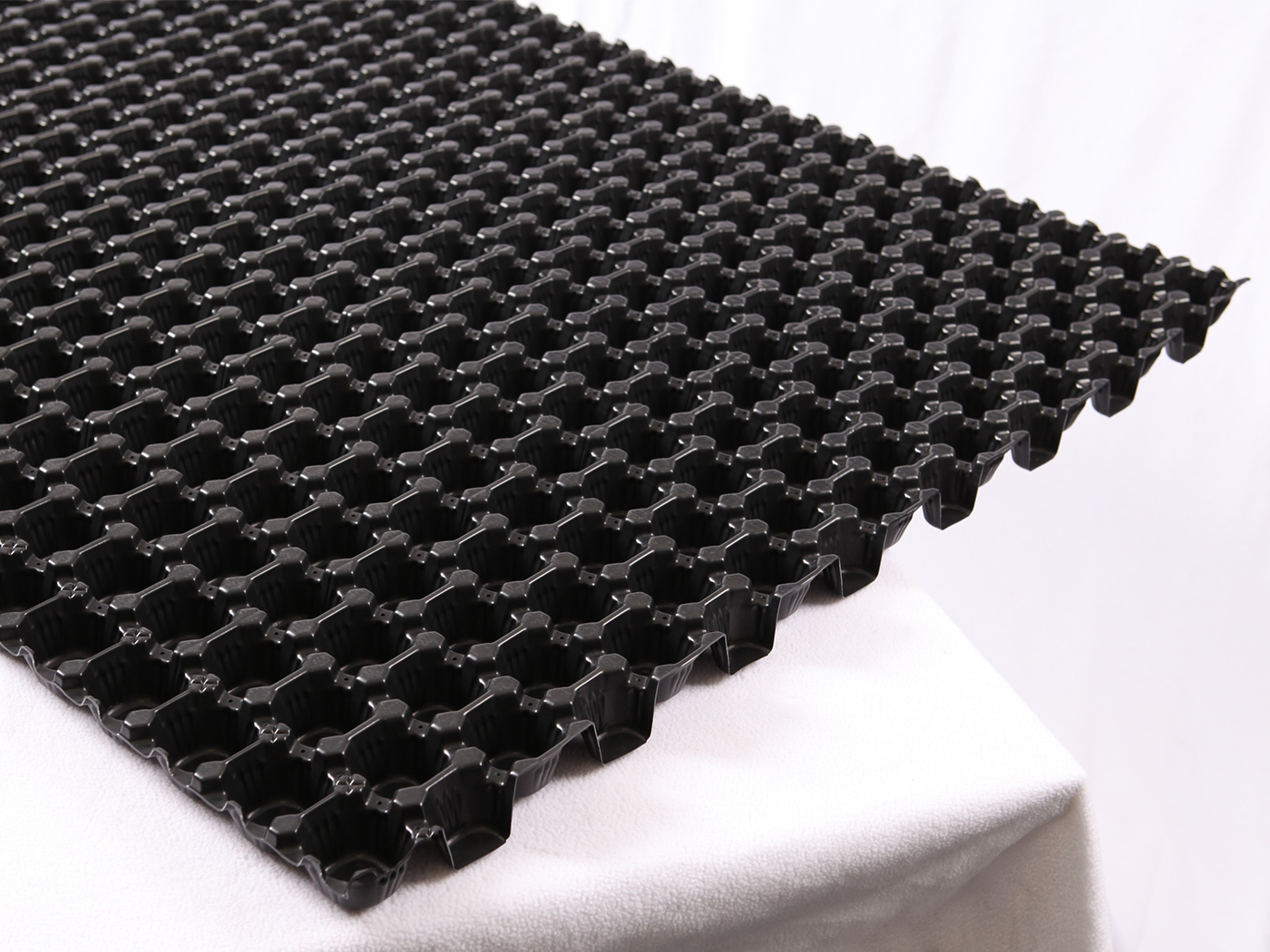 DSE 40 drainage board water storage