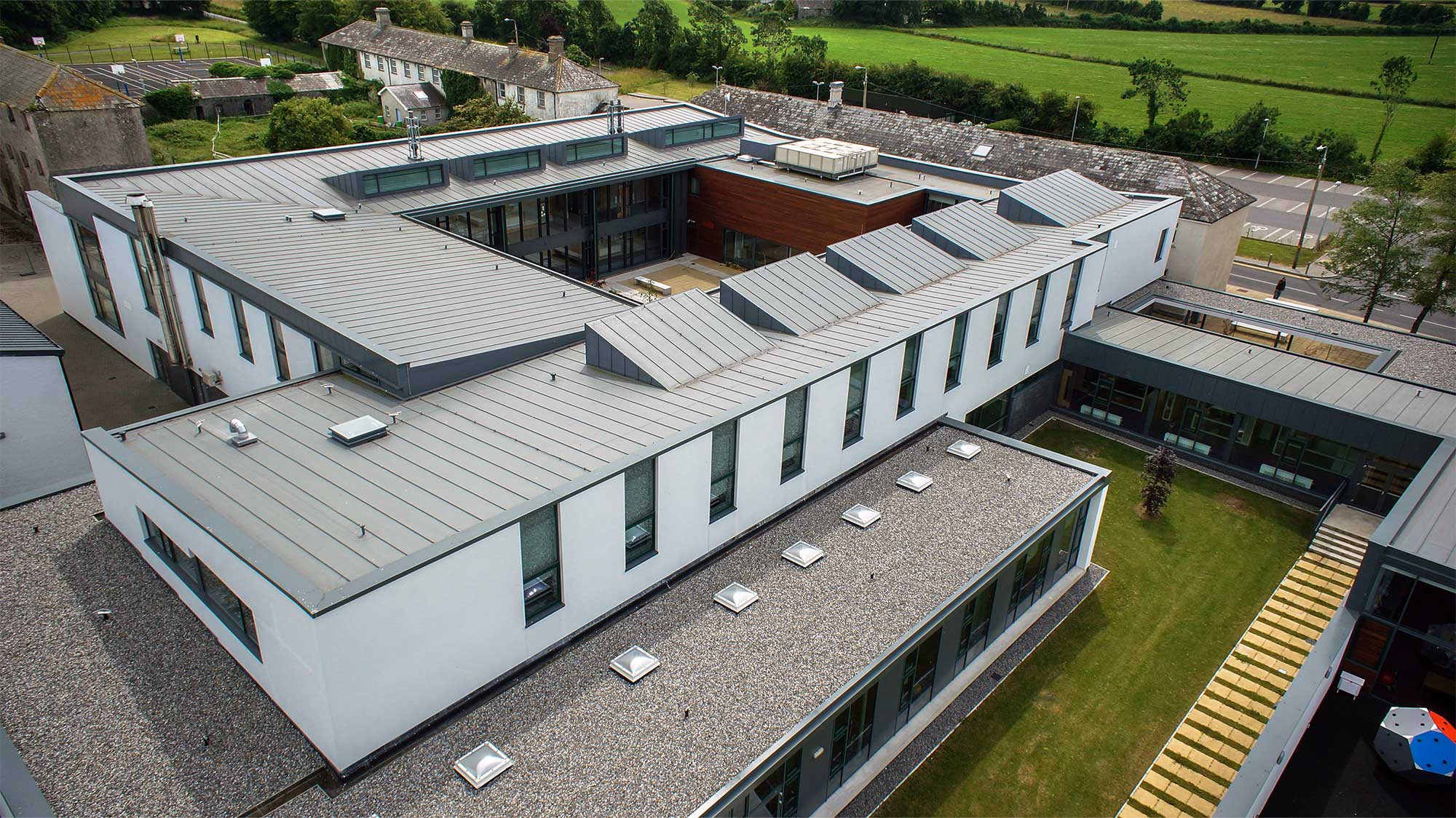 Borrisokane Community College with Bauder Thermofol PVC system