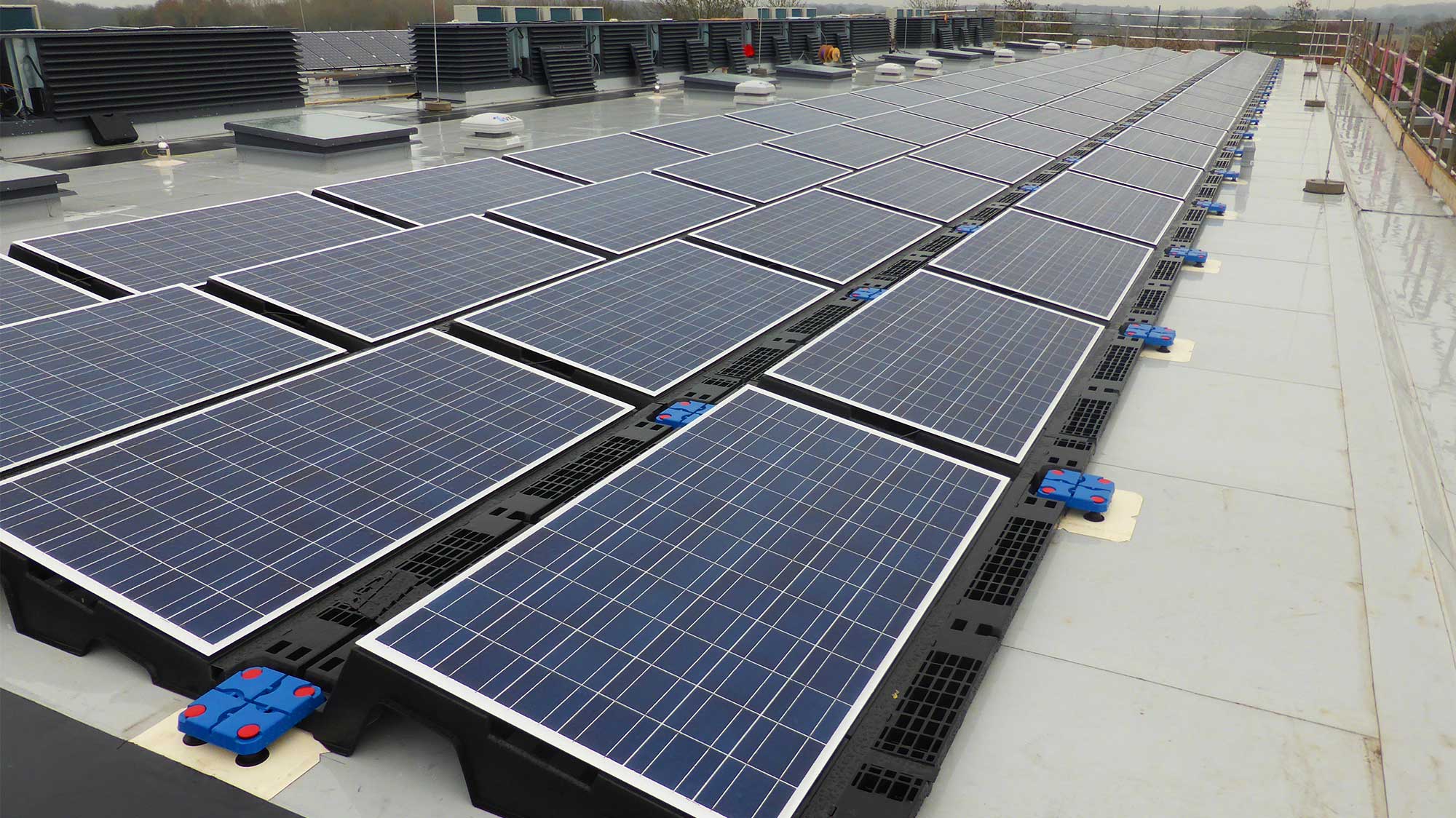 Hethel Engineering Centre with Bauder Thermoplan FPO single ply system and Bauder solar pv system