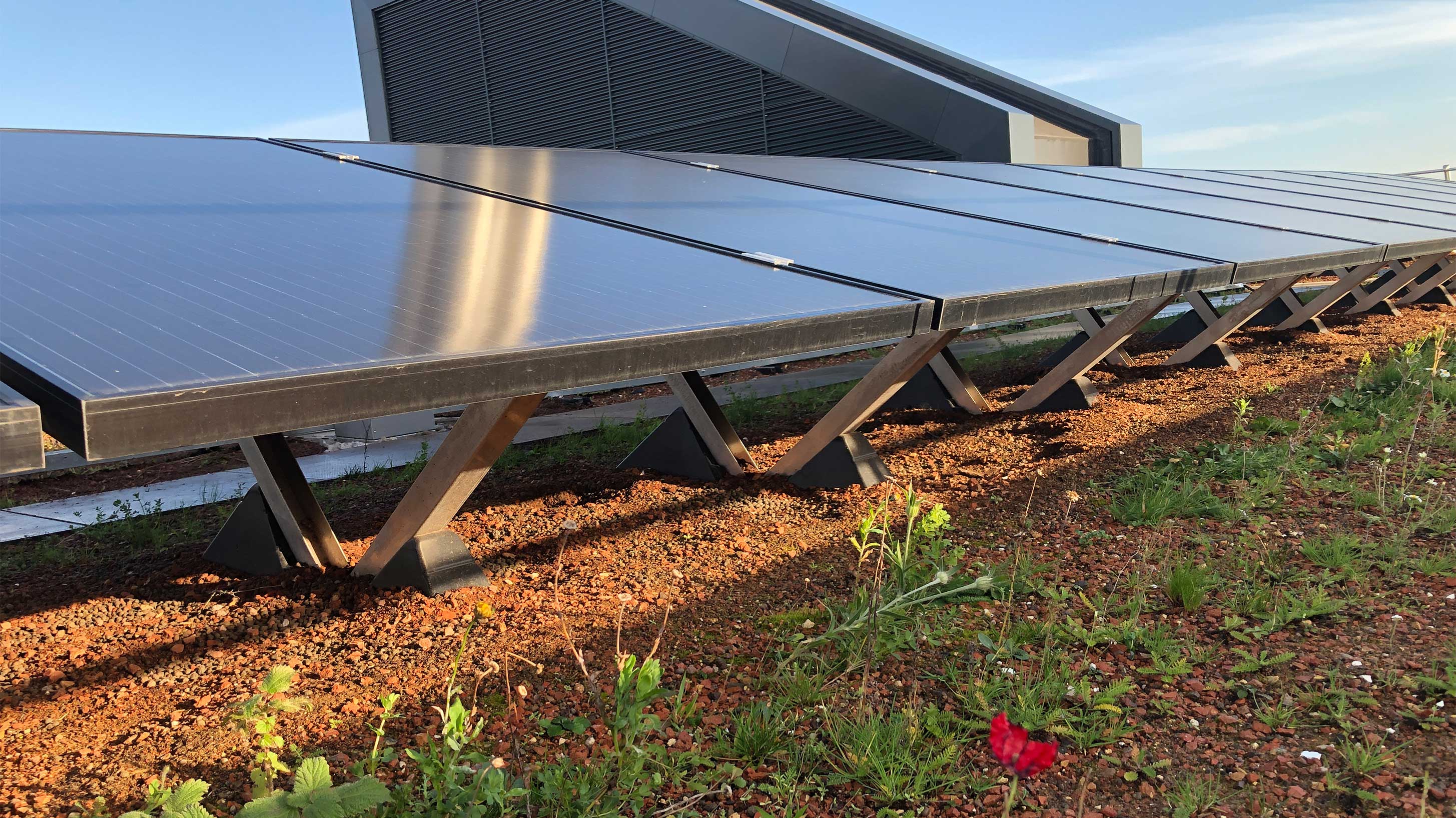 Cambridge University, Department of Civil Engineering with BauderSOLAR G Light